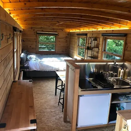 Cool De Sources Campsite